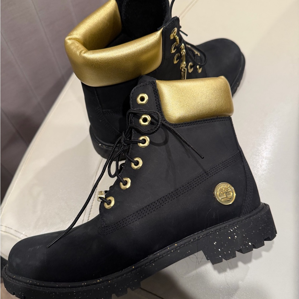 Women’s Black and Gold Lace-Up Work Boots - Picture 3 of 7